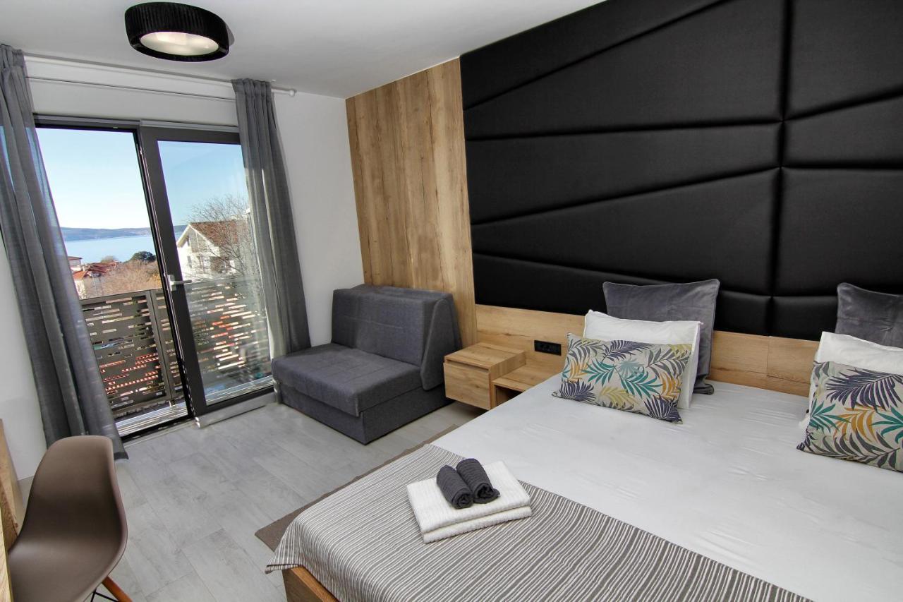 Bed and Breakfast Azur Novi Vinodolski Exterior foto