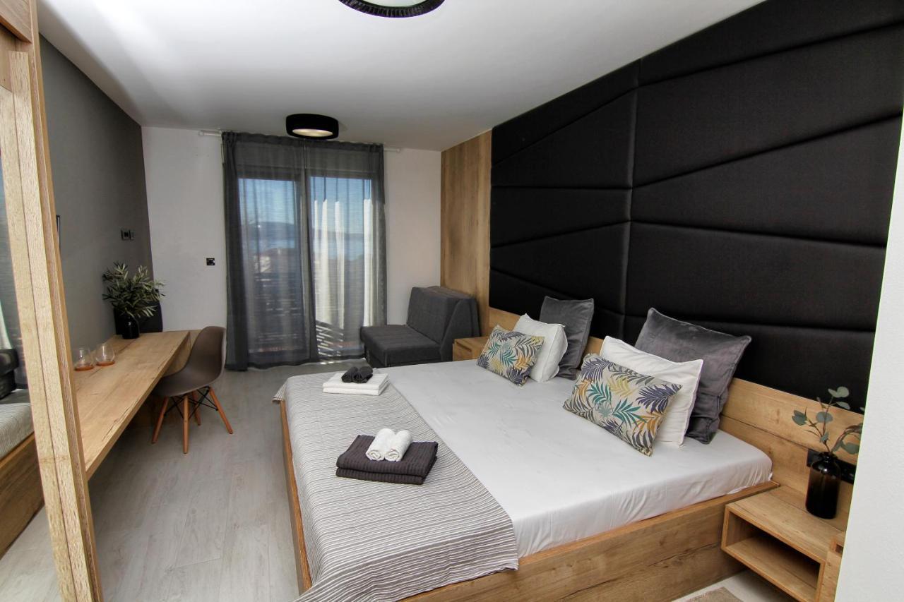 Bed and Breakfast Azur Novi Vinodolski Exterior foto