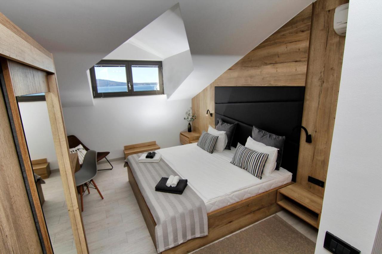 Bed and Breakfast Azur Novi Vinodolski Exterior foto