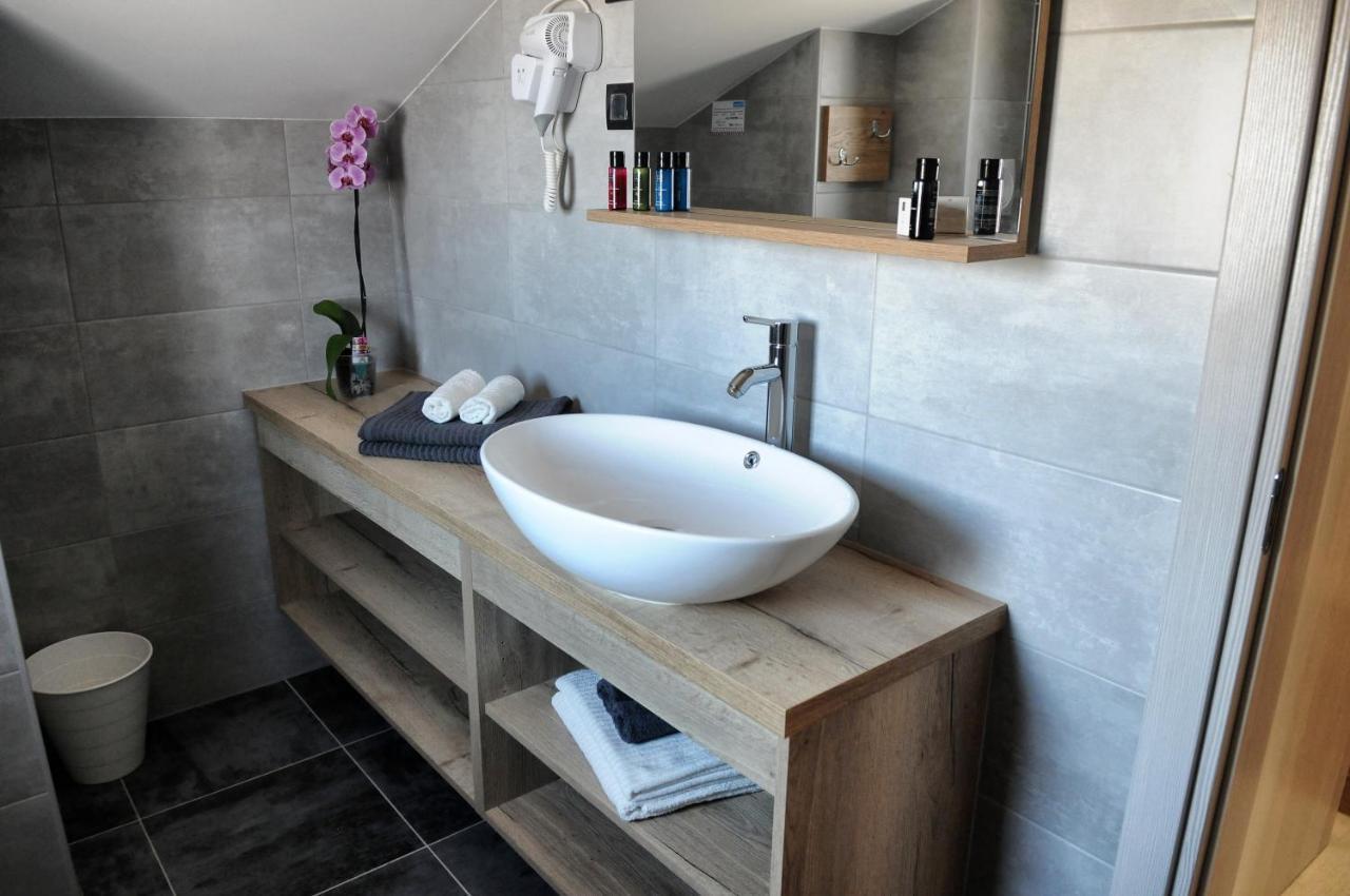 Bed and Breakfast Azur Novi Vinodolski Exterior foto