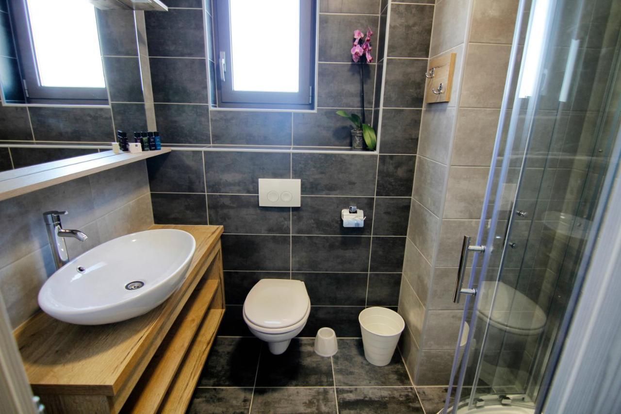 Bed and Breakfast Azur Novi Vinodolski Exterior foto